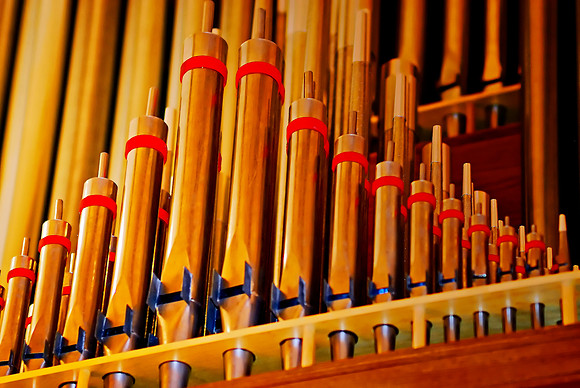 Munson Hall Pipes